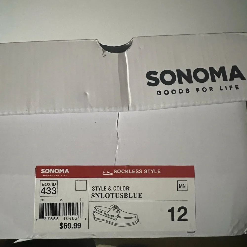 Sonoma Boat Shoes with lace up design